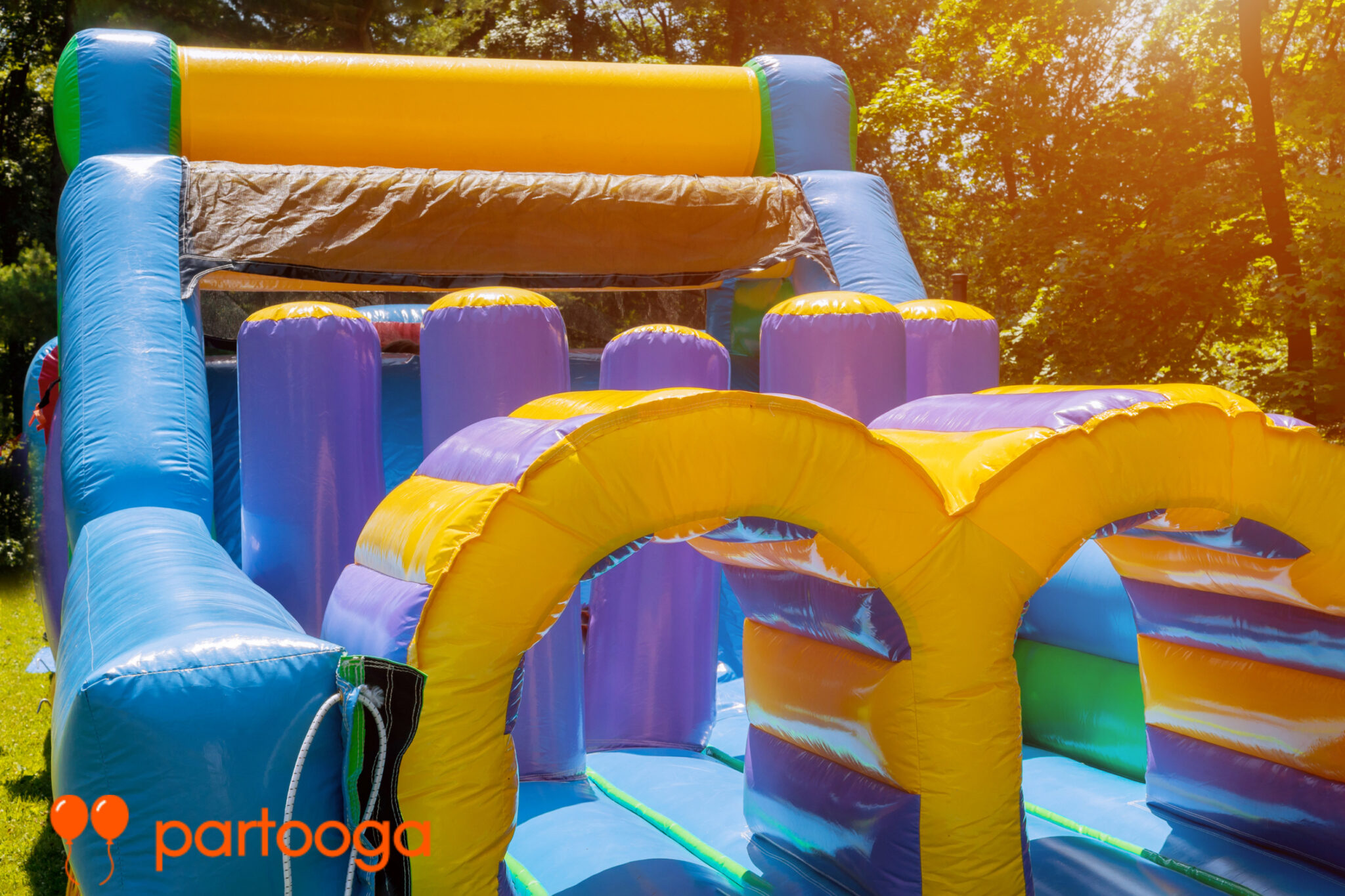 The Ultimate Guide For Throwing A Bounce House Birthday Party Partooga Ultimate Guide To Throwing A Bounce House Birthday Party.image 05 2048x1365